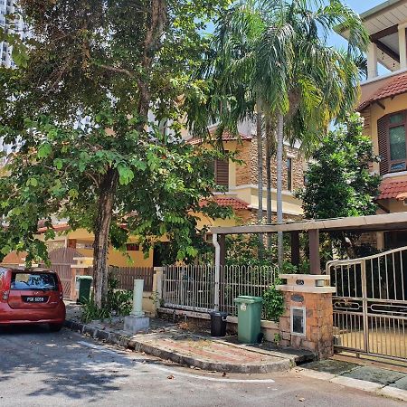 Eden Cosy Living Apartment Batu Feringgi Exterior foto